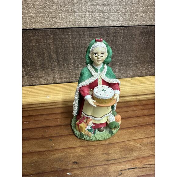 International Santa Claus Ireland Mrs Father Christmas MC01 Figurine in Box - Picture 1 of 7
